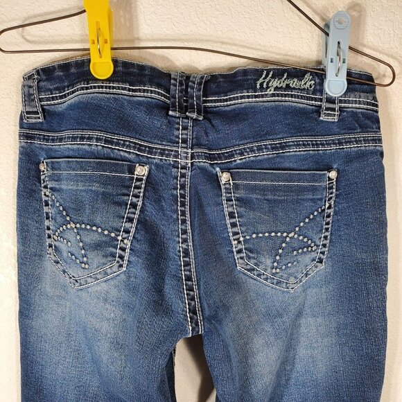 Hydraulic Distressed Blue Denim Capri Jeans Size 6 With Rhinestone Pocket Detail - Picture 6 of 7